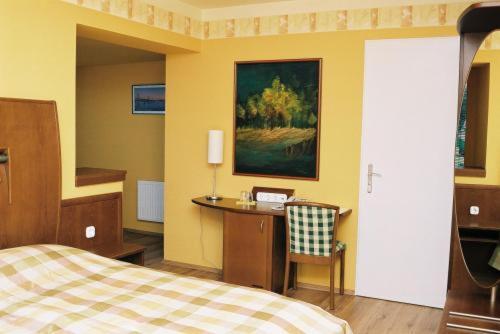 Sunset Motel Szombathely Oda fotoğraf